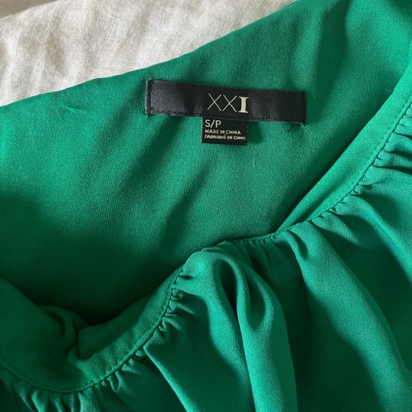 One Shoulder Ruffle Dress - Picture 4 of 5